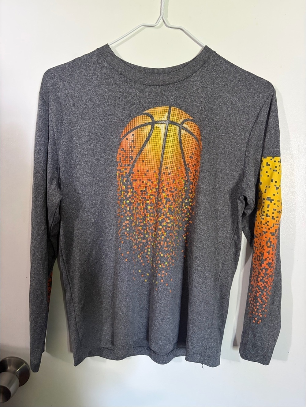 Boys Large tek gear Heather Gray Crew Neck Tee Basketball Logo Print tote14